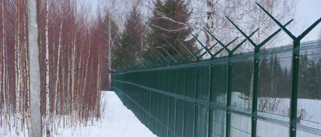 Укрепление 3д забора в регионах с обильными снегопадами.jpg Укрепление 3д забора в регионах с обильными снегопадами.jpg